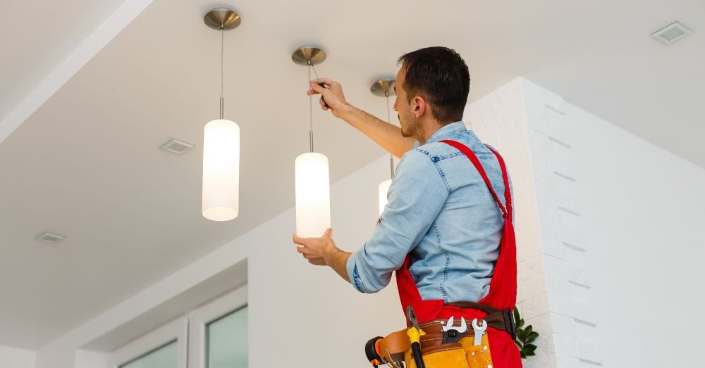 Guia de Instalação para Lustres: Dicas práticas e técnicas de instalação específicas para lustres.