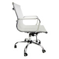 Cadeira Diretor Base Giratória Cromada Eames Office Branca - Design Chair - lado aproximada